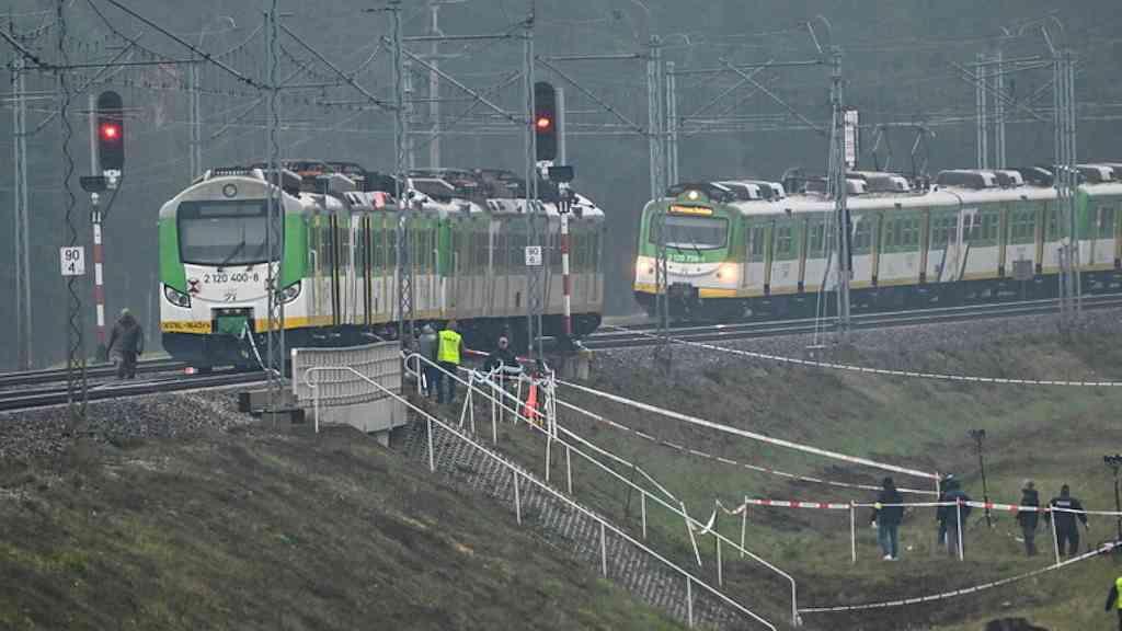 Polônia aponta ucranianos como suspeitos de sabotagem pró-Rússia | Polônia denunciou ‘sabotagem ‘ em linha ferroviária usada para levar ajuda à Ucrânia