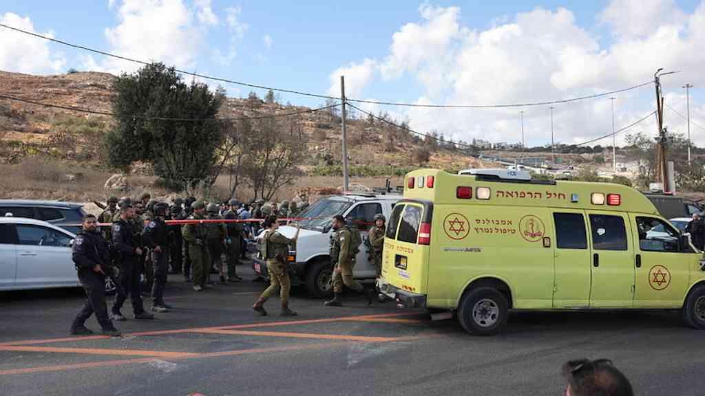 Ataque no sul de Jerusalém deixa um morto e vários feridos | Ataque deixou morto e feridos no sul de Jerusalém