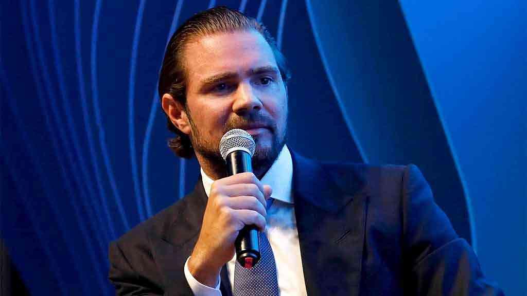 Prisão de Vorcaro expõe líderes do ‘Centrão’ e suas ligações perigosas | Vorcaro, preso pela PF, circulava entre políticos da direita e da extrema direita, em Brasília