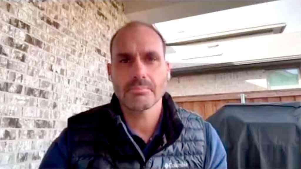 Filho ’03’ de Bolsonaro vive dias de angústia, diante série de derrotas | Eduardo Bolsonaro, segundo aliados nos EUA, tem tido crises de choro