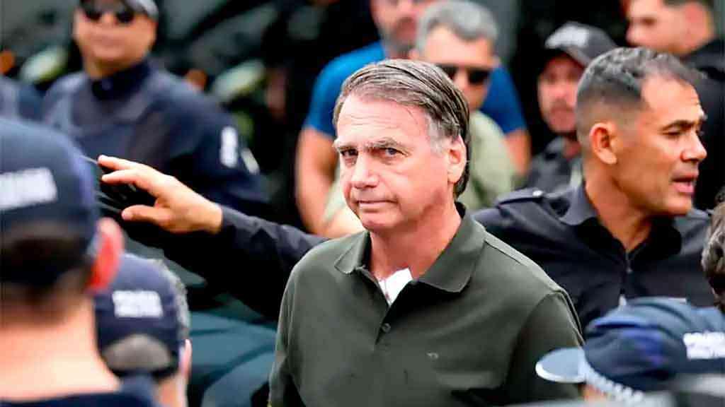 Bolsonaro permanece preso, após audiência de custódia | Bolsonaro foi conduzido à sede da Polícia Federal, onde se encontra preso