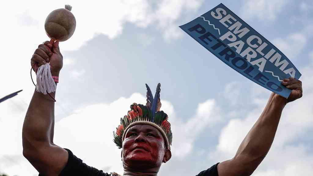 COP30 chegou ao limite de equilíbrio, avalia ministro italiano | Protesto pelo clima durante COP30 em Belém