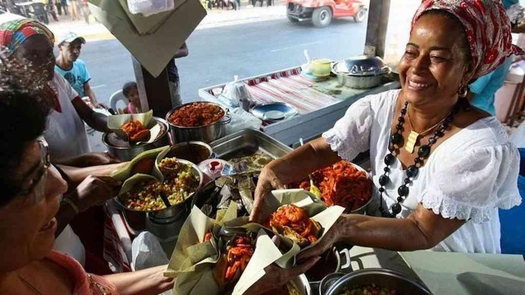 Rio endurece regras de certificação para baianas de acarajé | A certificação passa a ser obrigatória para baianas que desejam atuar legalmente no comércio de acarajé no município