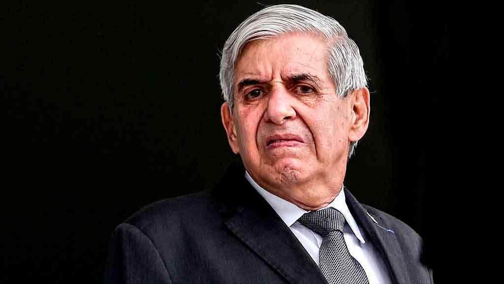 Bolsonaro e generais golpistas começam a cumprir penas | O mais graduado dos generais, Augusto Heleno encontra-se preso em uma cela do Comando do Exército