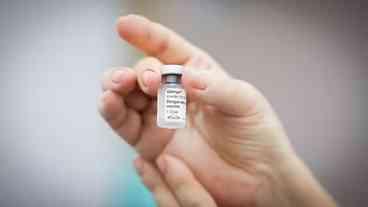 Brasil lança vacina de dose única contra dengue