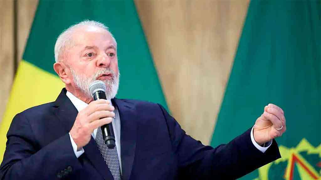Prisão de Bolsonaro é aula de democracia para o mundo, afirma Lula | O presidente Luiz Inácio Lula da Silva (PT) elogiou a firmeza do Judiciário brasileiro