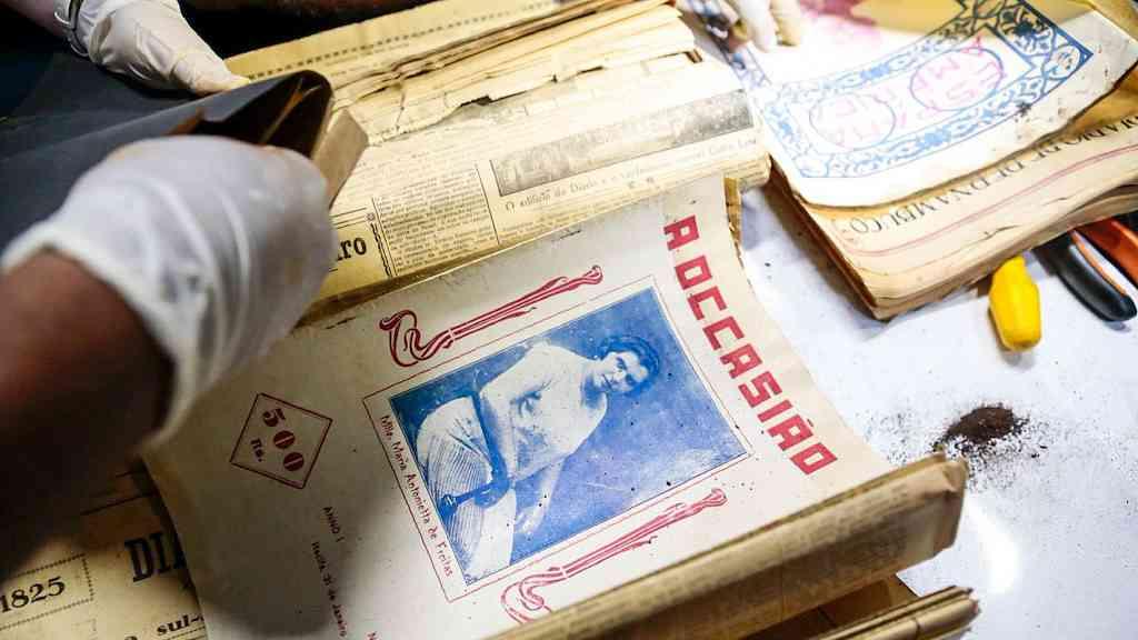 Abriram a Cápsula do Tempo | Edição de 100 anos do Diario de Pernambuco estava dentro de cápsula aberta no dia 7 de novembro de 2025