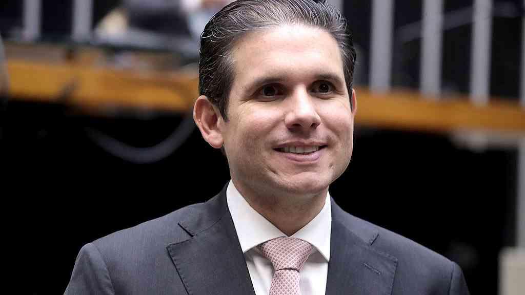 Na Câmara, divergência com Motta estaria superada, diz Guimarães | Presidente da Câmara, o deputado Hugo Motta retoma negociações com o governo