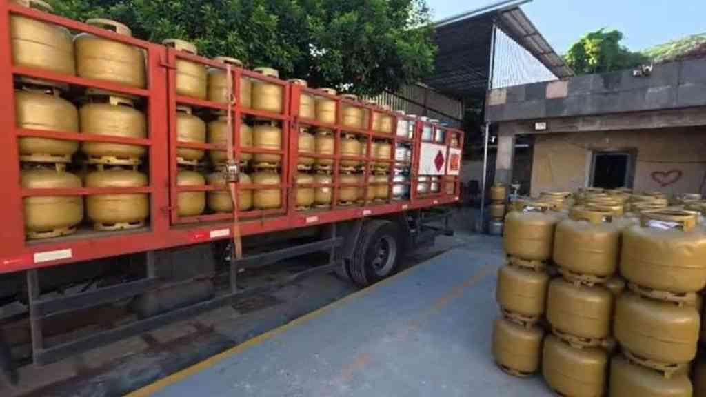 Polícia investiga depósito de gás do CV por atuação em cobrança ilegal | Polícia mira depósito de gás do CV usado em esquema de extorsão na Zona Norte