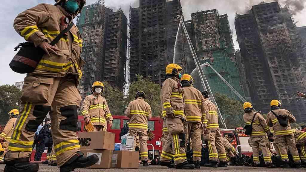 Hong Kong detém novos suspeitos, mortos chegam a 151 | Mortes chegam a 151 e Hong Kong amplia prisões em investigação