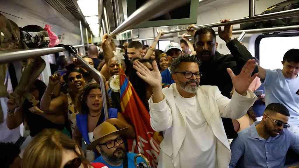 Trem do Samba faz 30ª edição com homenagens na Zona Norte | Projeto recebeu aporte de R$ 1,5 milhão da Prefeitura do Rio