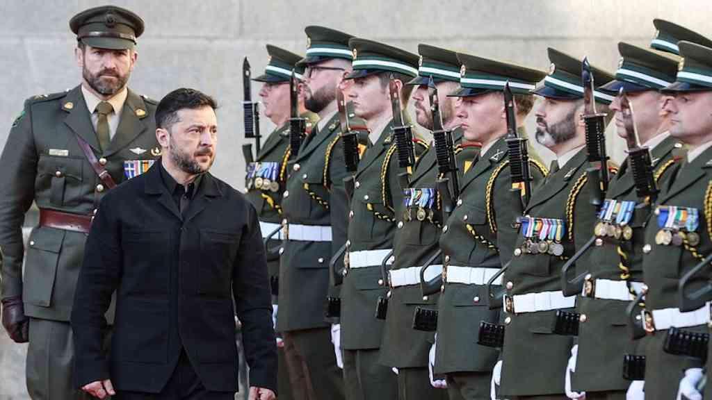 Zelensky afirma que fim da guerra se aproxima | Zelensky participou de coletiva na Irlanda