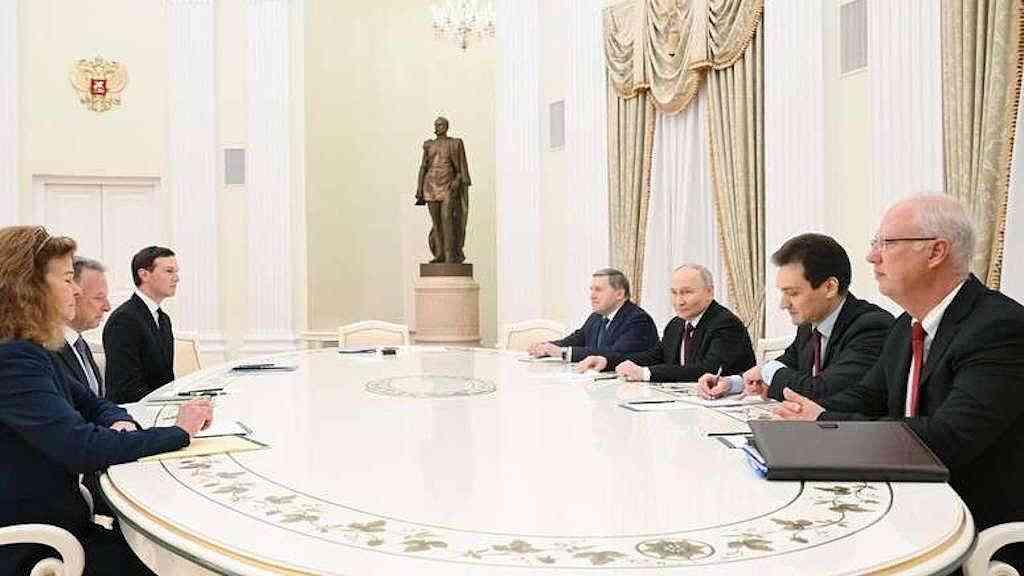 Witkoff e Kushner retornam aos EUA e cancelam encontro com Zelensky | Representantes norte-americanos se reúnem com Putin no Kremlin