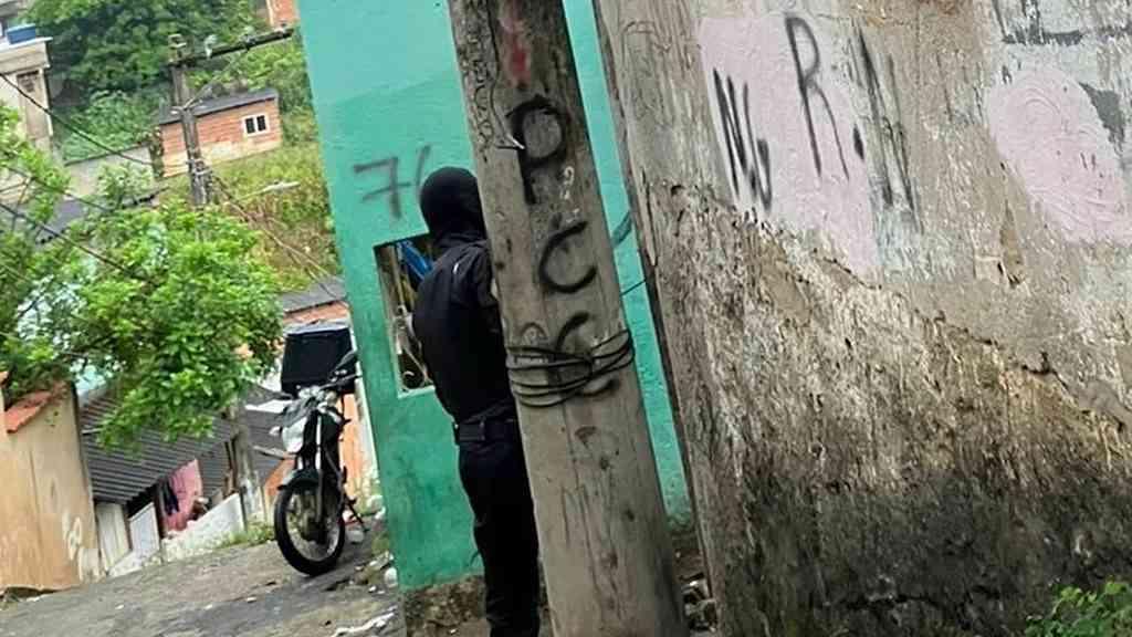 Operação desarticula esquema milionário de lavagem ligado ao PCC | Operação em São Paulo mira “banco paralelo” do PCC