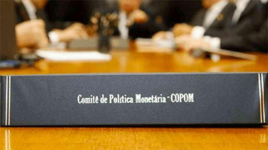 No ano que vem, Lula forma ampla maioria no Copom, do BC | A reunião do Copom, no Banco Central, determina a taxa oficial de juros nos financiamentos bancários