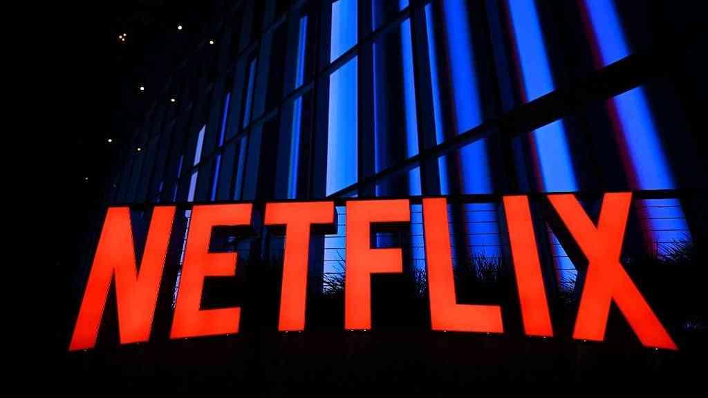 Netflix anuncia compra da Warner mas investidores reagem mal à notícia | A Netflix anunciou a compra da gigante do cinema Warner Bros