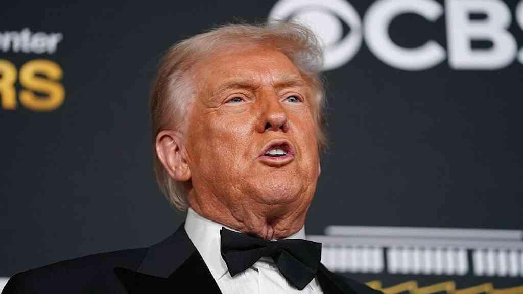 Trump afirma estar 'um pouco decepcionado' com Zelensky | Donald Trump durante evento no Kennedy Center, em Washington