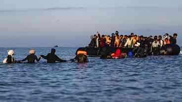 UE aprova medidas mais rígidas para migração