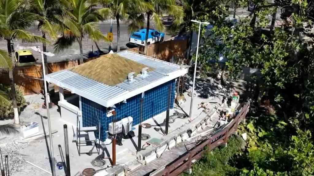 Paes determina demolição de quiosque que obstrui vista no Mirante do Leblon | Quiosque que bloqueava paisagem no Mirante do Leblon será demolido por ordem de Paes