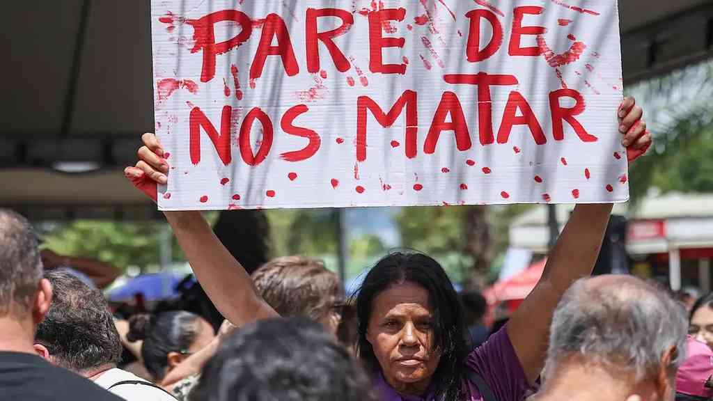 São Paulo confirma dois novos feminicídios durante onda de protestos | Ato nacional pelo fim da violência contra as mulheres, com o tema Basta de feminicídio. Queremos as mulheres vivas!, na Avenida Paulista