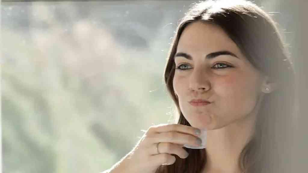 Enxaguantes bucais podem reforçar proteção contra gripe, diz especialista | Uso de enxaguante bucal pode elevar defesa contra gripe