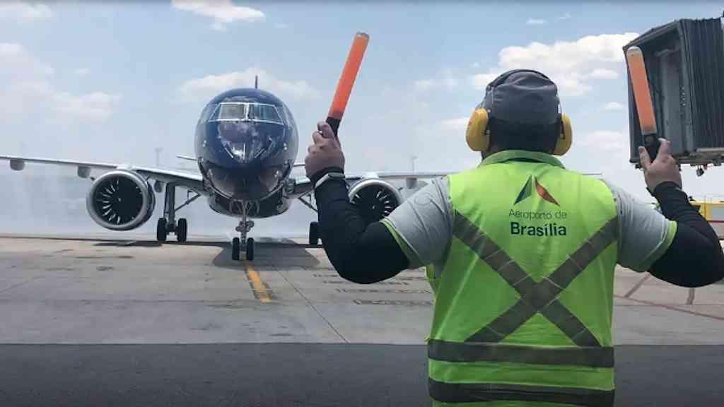 Ventania em aeroportos paulistas impacta voos na capital federal | Desde ontem foram cancelados 31 voos na capital