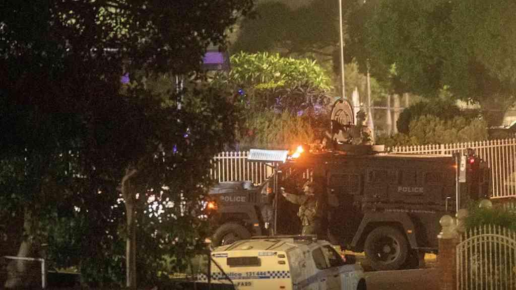 Austrália avalia endurecer controle de armas após ataque em Sydney | Número de mortos é de ao menos 16 pessoas