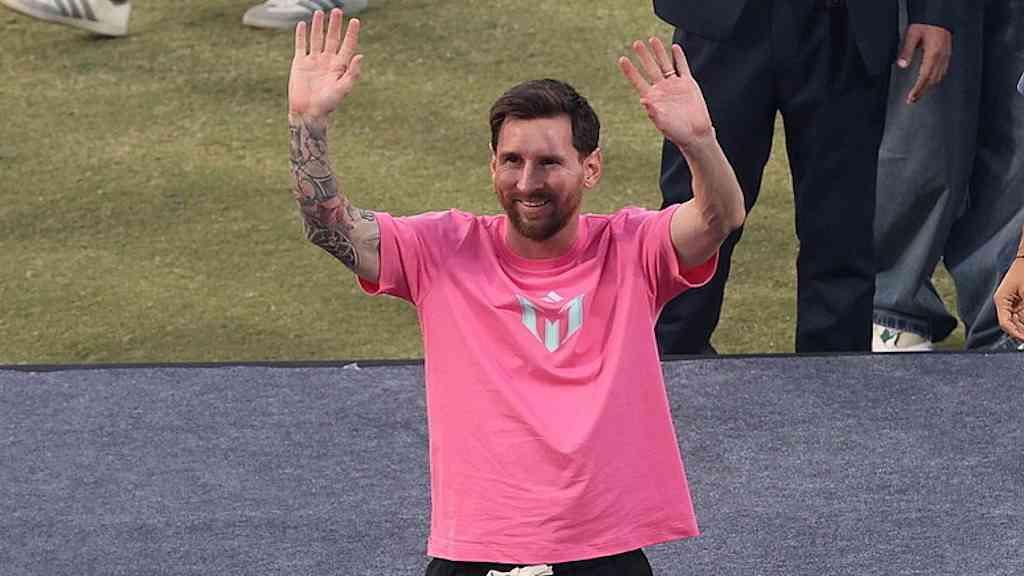 Após tumulto em Calcutá, viagem de Messi à Índia acaba em paz | Astro chegou a cobrar quase R$ 600 mil por reuniões individuais