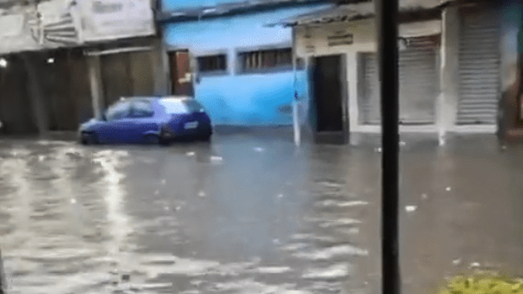 Chuva forte provoca alagamentos e coloca Rio em Estágio 2 | A Zona Oeste foi uma das áreas mais afetadas