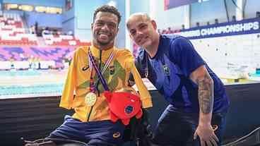 Gabrielzinho e Fábio: Parceria Vencedora na Natação