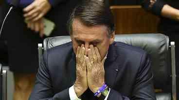 Bolsonaro Reclama de Ar-Condicionado na Prisão