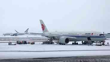 Tempestade de Neve Cancela Voos na Europa