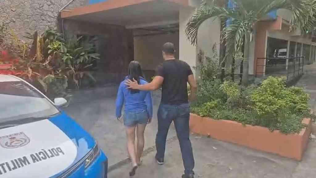 Advogada é presa pela sexta vez por furto em supermercado | Advogada foi presa após ser flagrada em vídeo enquanto furtava quase R$ 4 mil em bebidas importadas