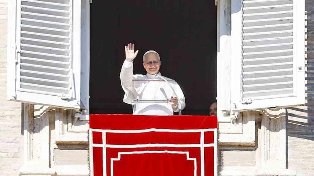 Papa Leão XIV manifesta preocupação com crises no Irã e na Síria | Papa Leão XIV celebra Angelus no Vatican