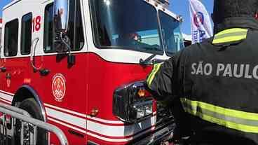 Incêndio em apartamento mata homem e bebê em SP