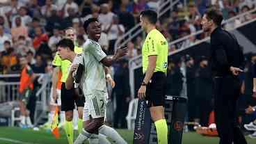 Simeone se desculpa por provocações a Vini Jr