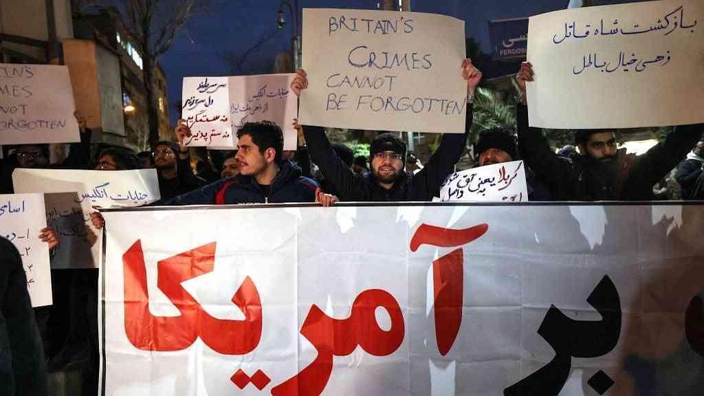 Irã diz que manifestante Erfan Soltani não será executado | A série de protestos no Irã começou nos últimos dias