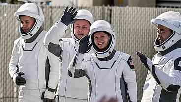 Astronautas da ISS retornam à Terra por motivos médicos