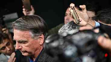 Bolsonaro passa primeira noite na Papuda após STF