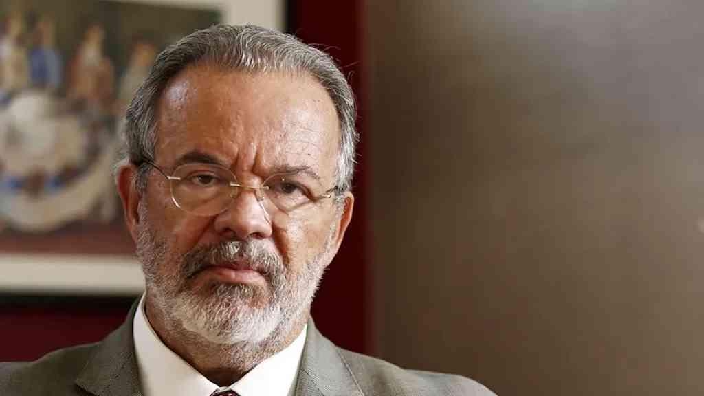 Ex-ministro Raul Jungmann morre aos 73 anos, em Brasília | Morre em Brasília o ex-ministro Raul Jungmann