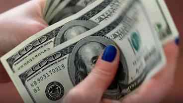 Tarifas de Trump Impactam Dólar e Mercados Globais