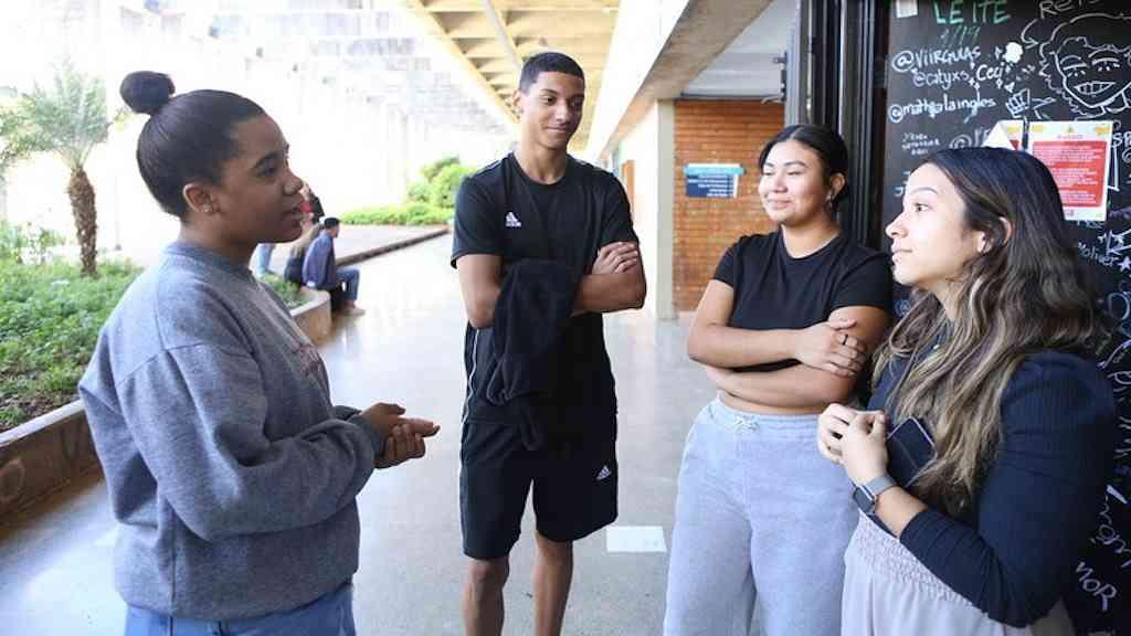 Governo recompõe verbas de educação e ciência | Educação e ciência têm orçamento recomposto pelo governo