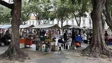 Feira da Praça XV Suspensa Durante Carnaval de 2026