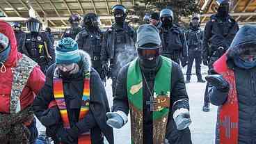 Protestos em Minnesota contra política anti-imigração
