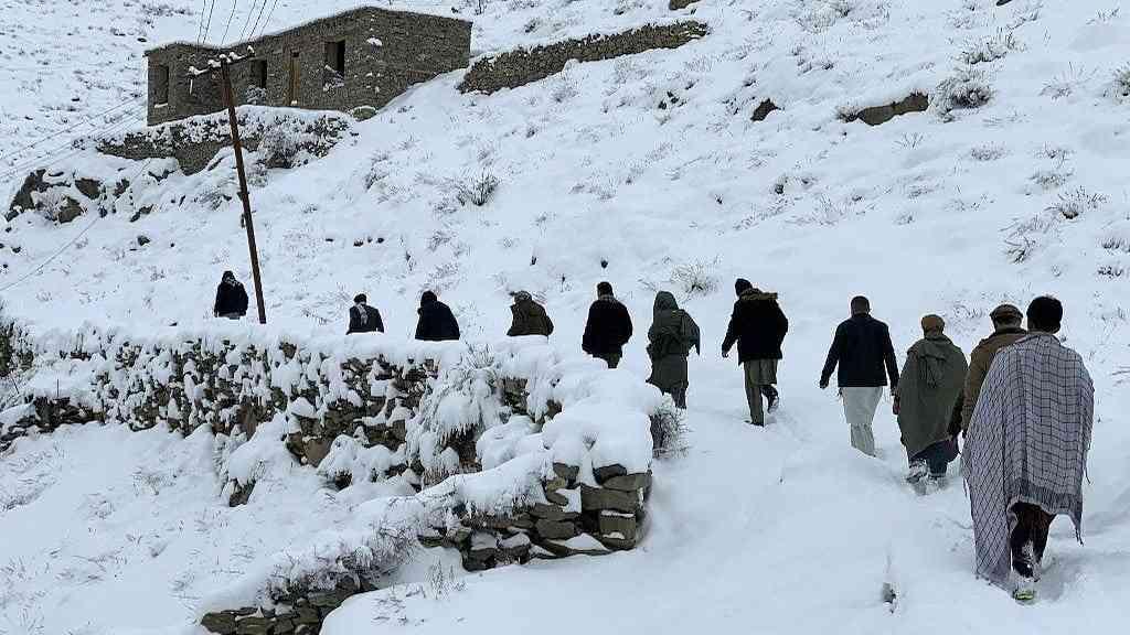 Nevasca e chuvas deixam mais de 60 mortos no Afeganistão | Inverno rigoroso no Afeganistão