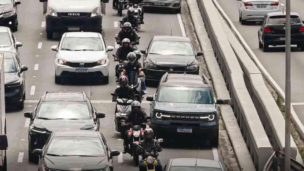 São Paulo registra segunda maior taxa de mortes no trânsito em 2025 | Foram registradas 1.034 óbitos, a maioria, e motociclistas