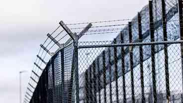 Suécia propõe prisão para adolescentes a partir dos 13 anos