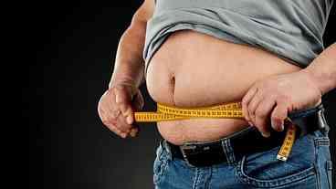 Excesso de peso atinge 62,6% dos brasileiros em 2024