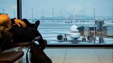 Gelo Interrompe Decolagens no Aeroporto de Berlim