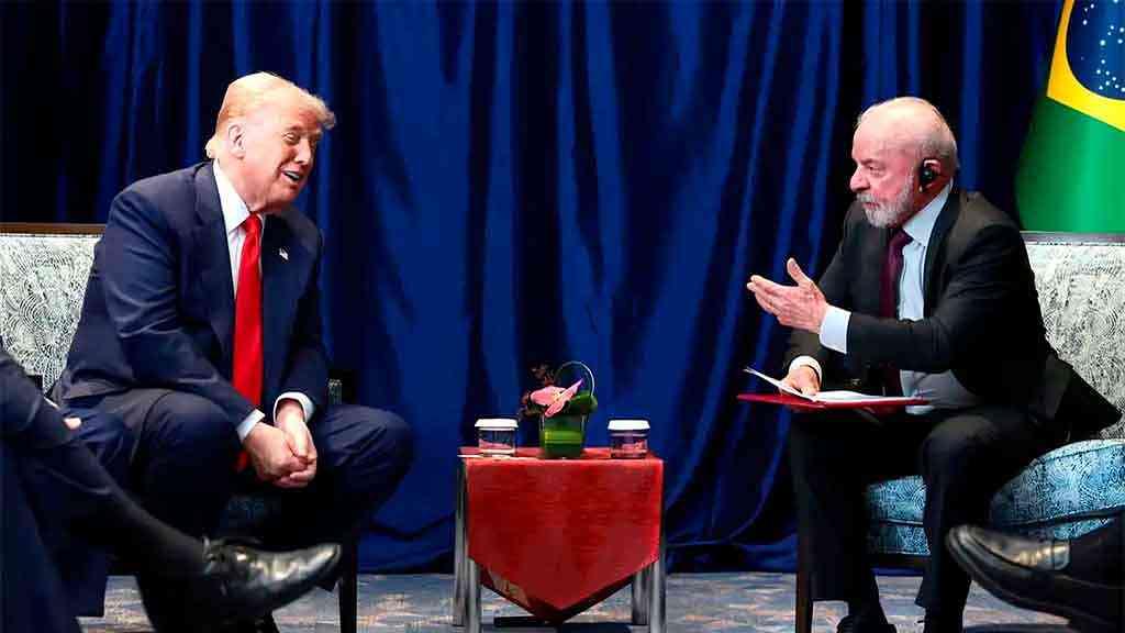 Lula pretende melhorar relações com EUA, na reunião com Trump | Os presidentes dos EUA, Donald Trump, e do Brasil, Lula, em conversa animada durante o encontro